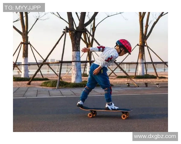 武汉滑板队的包夹战术解析与实战应用探讨