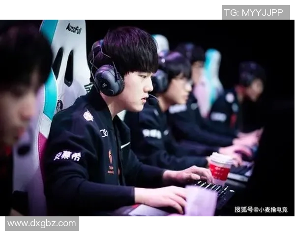 赛后复盘:V5与TES对决中的战术意识与团队配合分析 赛后复盘:V5与TES对决中的战术意识与团队配合分析