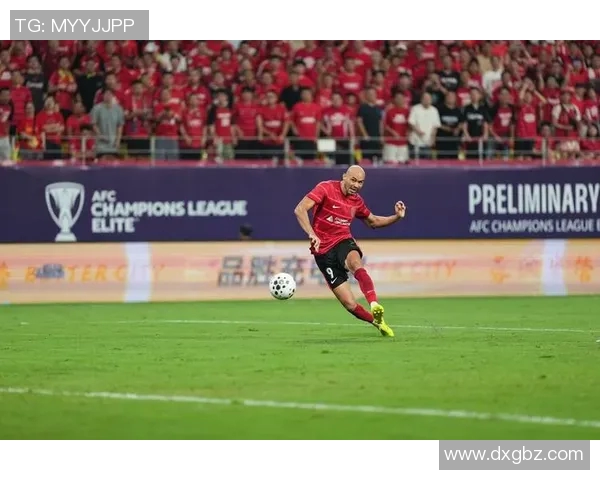 成都足球队团队协作能力提升显著创新高助力球队崛起