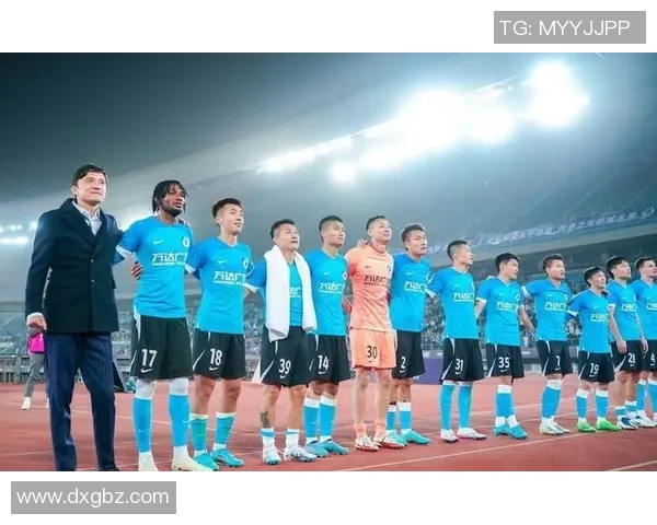 布拉迪斯与灵比的精彩对决揭示了足球战术与团队合作的重要性