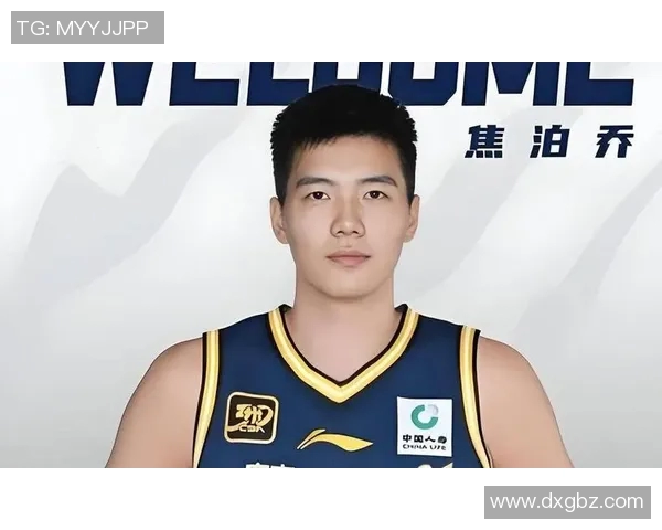 焦泊乔的成长之路：从青涩少年到职场精英的奋斗故事