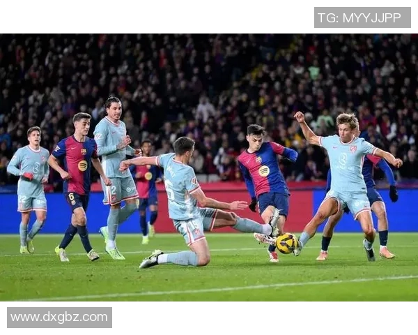 皇马与巴萨球迷激辩赛季表现谁能在经典对决中笑到最后