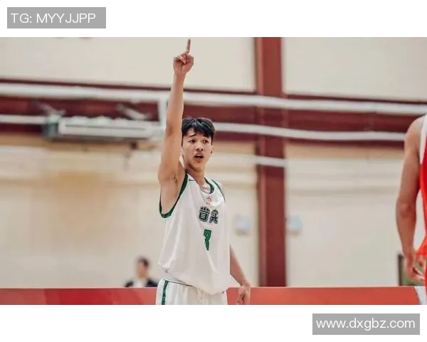 吴冠希：从青涩新星到篮球赛场的领军人物，见证中国篮球的崛起与辉煌